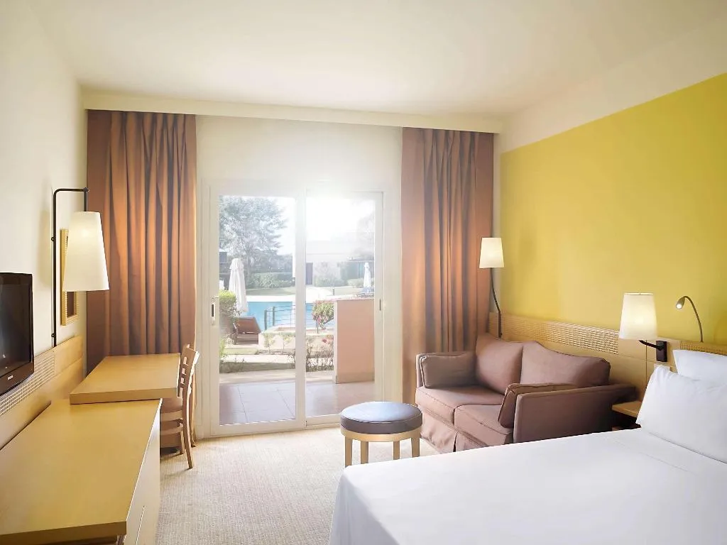 DOUBLE SUPERIOR WITH DOUBLE BED Room, Novotel Cairo 6th Of October, Cairo