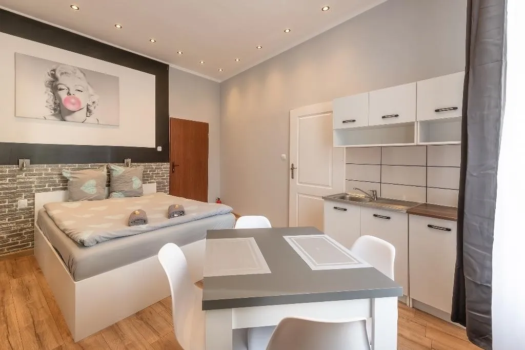 DOUBLE DELUXE Room, Queen Apartments, Krakow