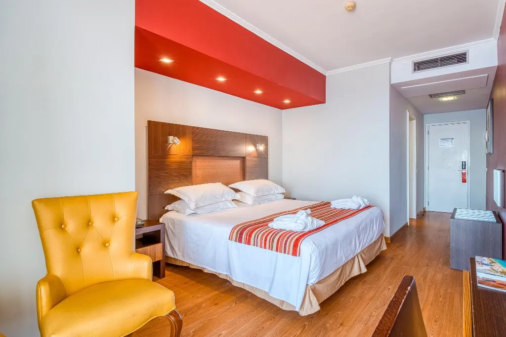 Double or Twin SEA VIEW Room, Muthu Raga Madeira Hotel, Madeira