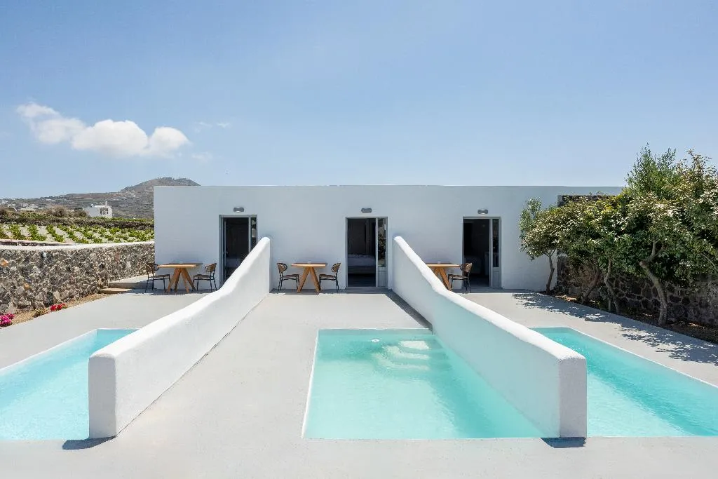 JUNIOR SUITE WITH PRIVATE POOL Room, Thermes Luxury Villas by Mr and Mrs White, Santorini