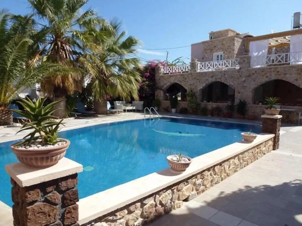Sports and Entertainment, Atalos Suites, Santorini