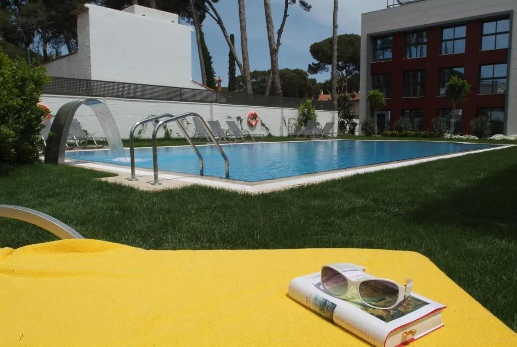 Pool, Royal Marina Gardens, Barcelona