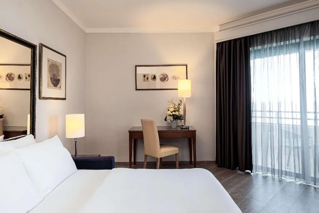 Room, Radisson Blu Resort, Malta St. Julians, Malta