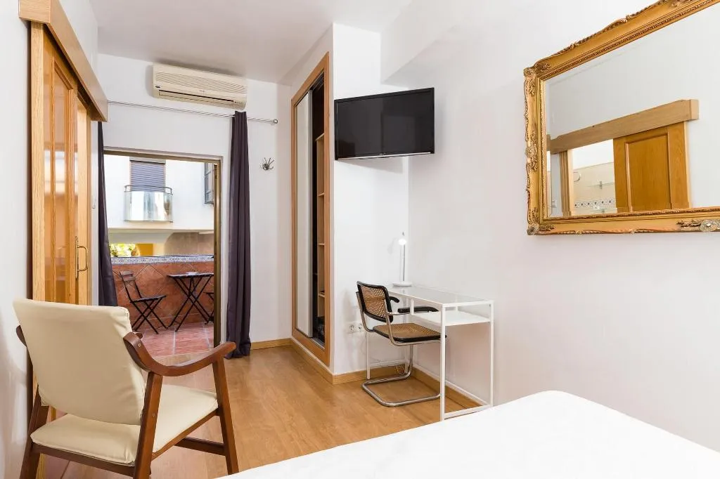 Room, Guadalupe Cozy Inns, Costa Del Sol