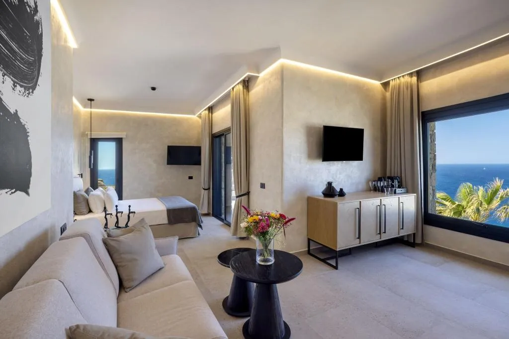 SUITE WITH PRIVATE POOL Room, Tropicana Hotel, Mykonos