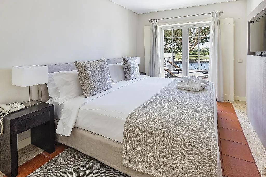 APARTMENT TWO BEDROOMS Room, Domes Lake Residences, Algarve