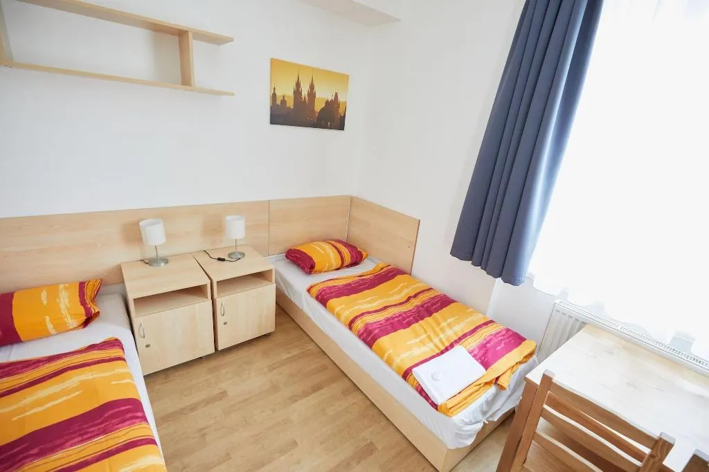 TWIN BASIC Room, University Hotel, Prague