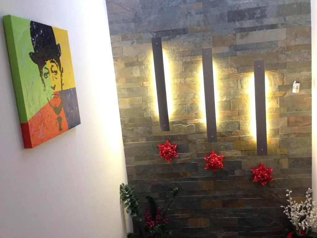Lobby, Visagi, Naples