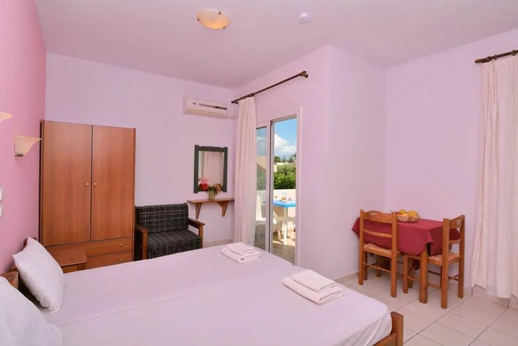 STUDIO CLASSIC Room, Michales Studios And Apartments, Crete