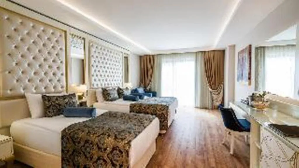 Room, Haydarpasha Palace, Antalya