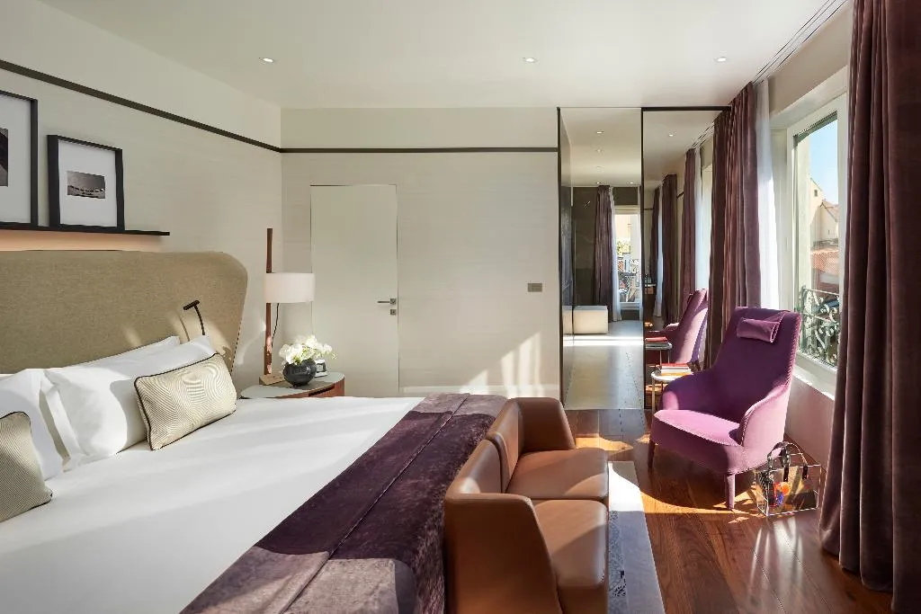 JUNIOR SUITE WITH TERRACE Room, Mandarin Oriental Milan, Milan