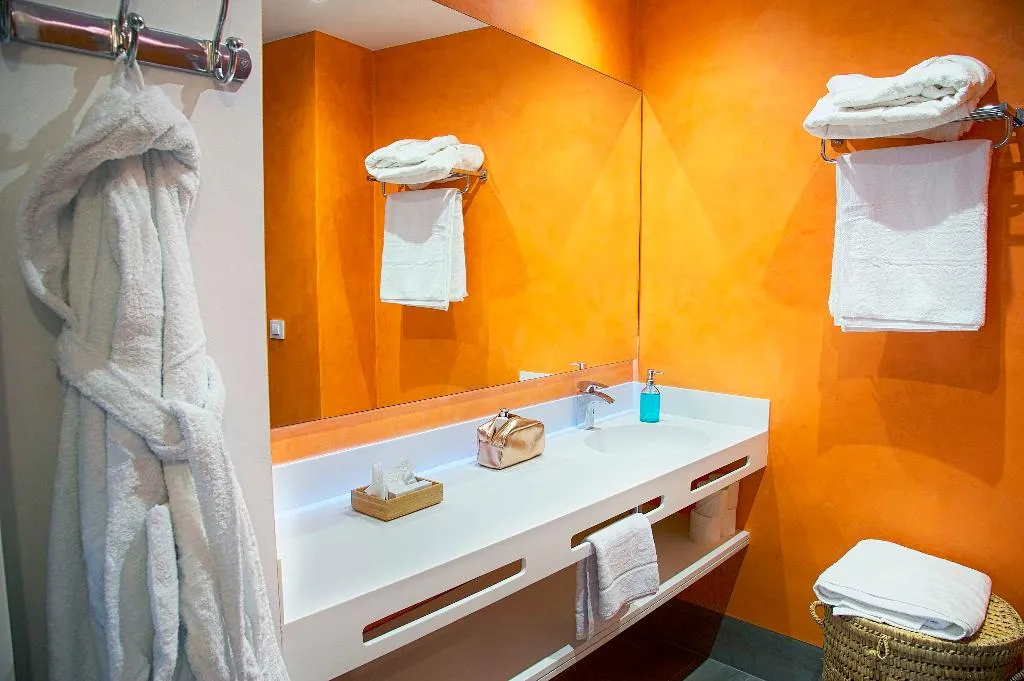 APARTMENT DELUXE WITH TERRACE Room, Overland Suites Catedral Luxury Apartments, Seville