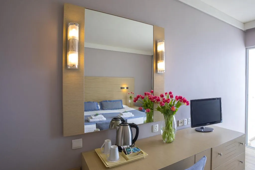 FAMILY ROOM STANDARD Room, Louis Ledra Beach, Cyprus