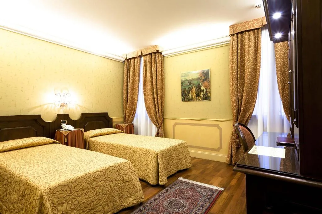 DOUBLE SUPERIOR Room, Al Codega, Venice