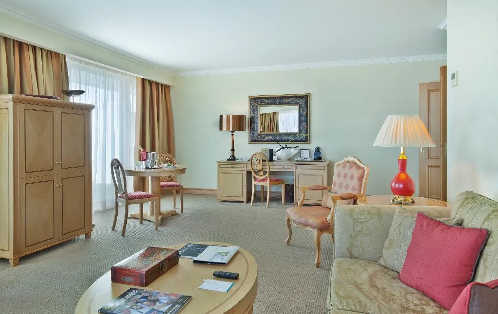 SUITE CAPACITY 1 Room, Hotel Cascais Miragem Health & Spa, Lisbon