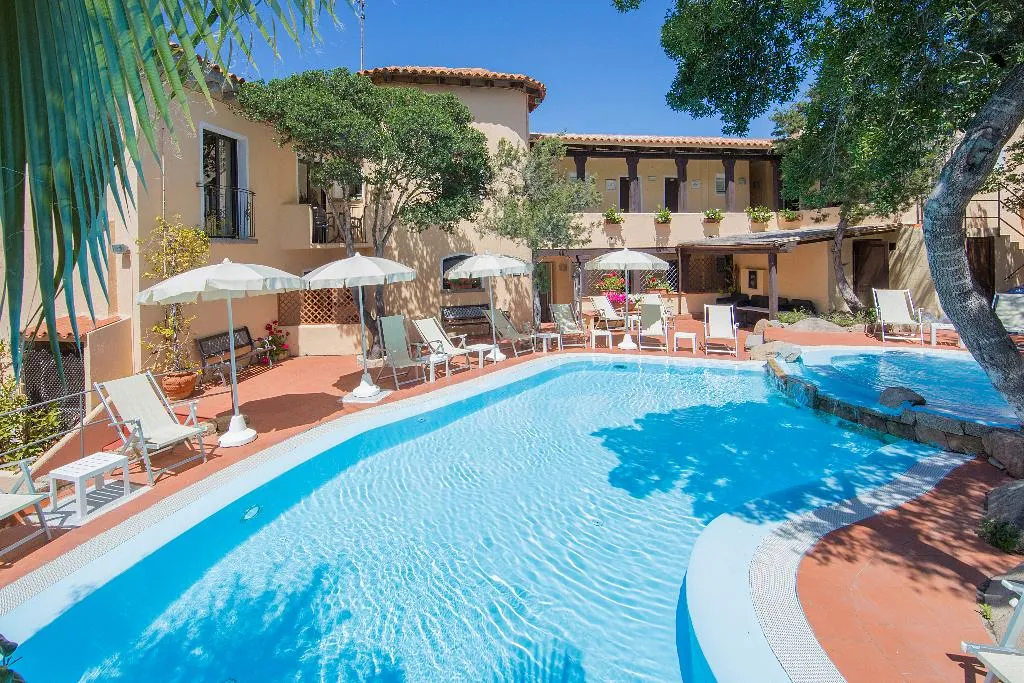 Pool, Colonna San Marco, Olbia