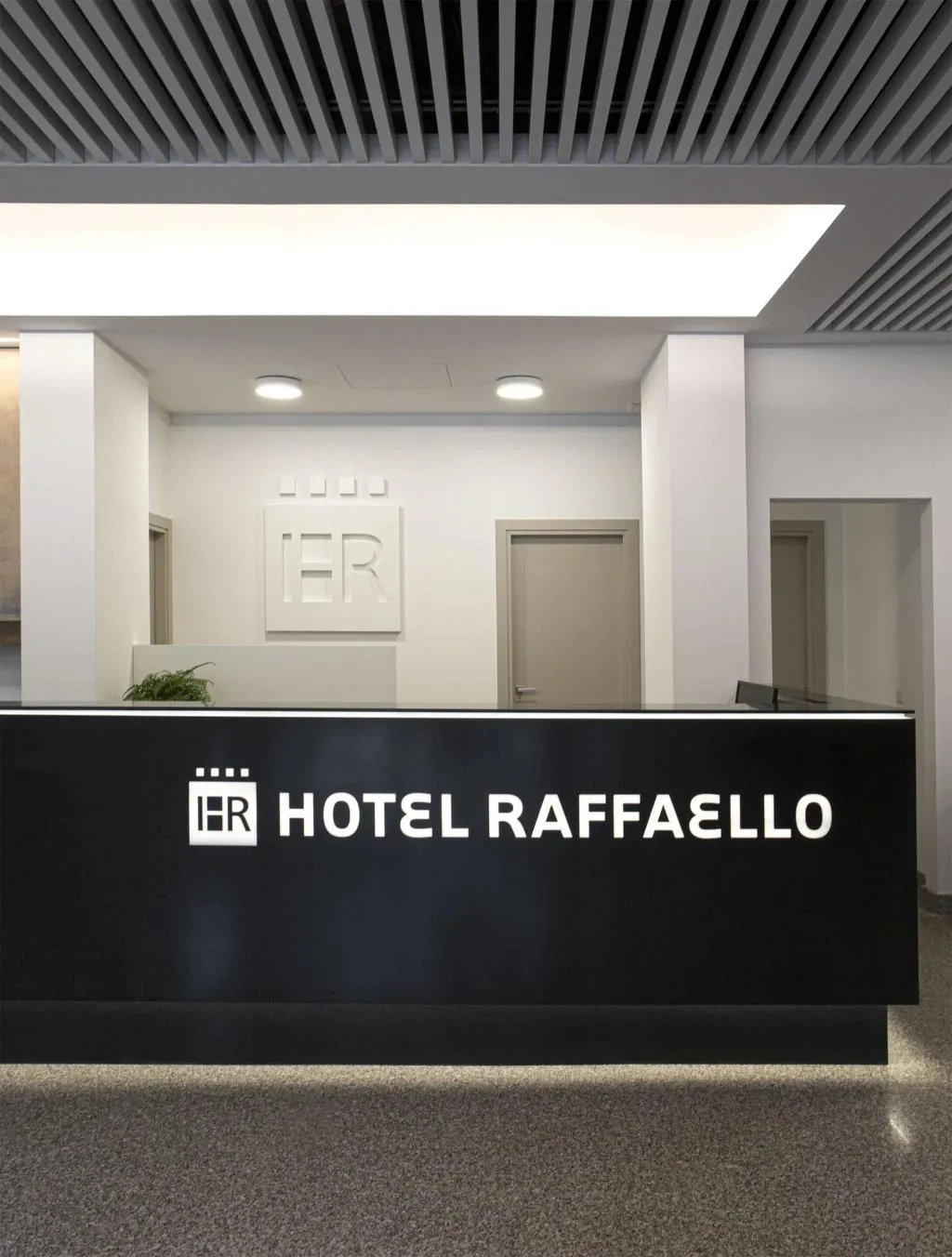 Lobby, Raffaello, Florence
