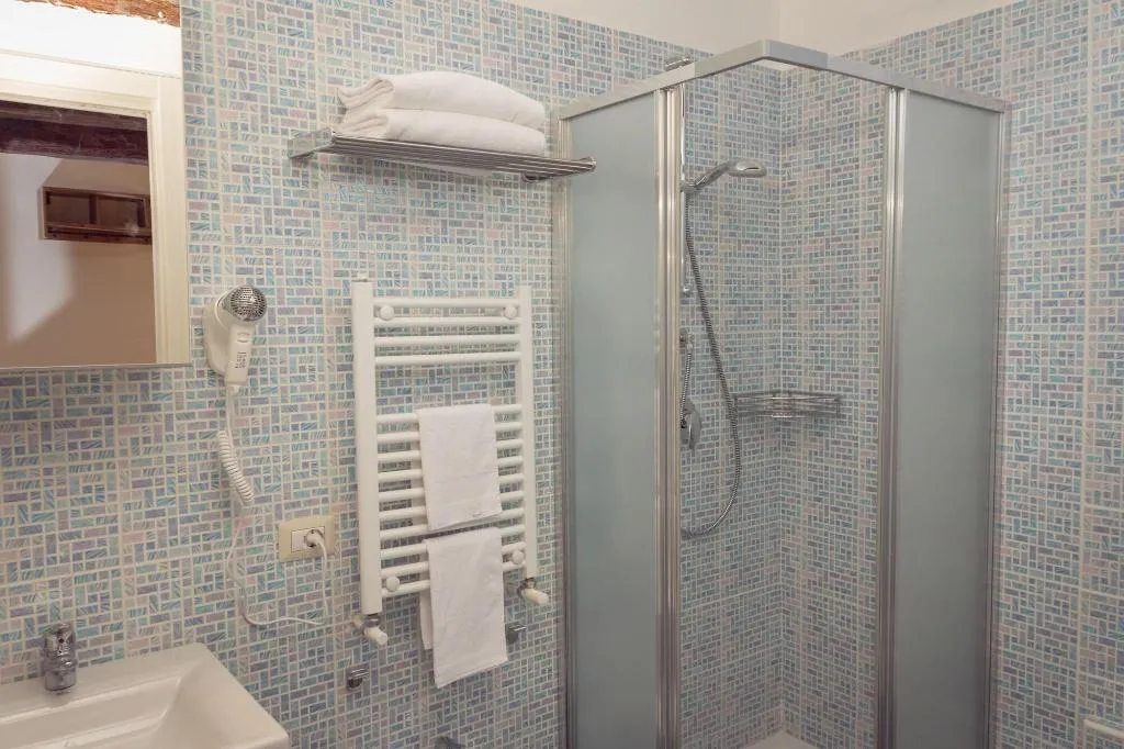 Room, La Cattedrale Bed & Breakfast, Naples