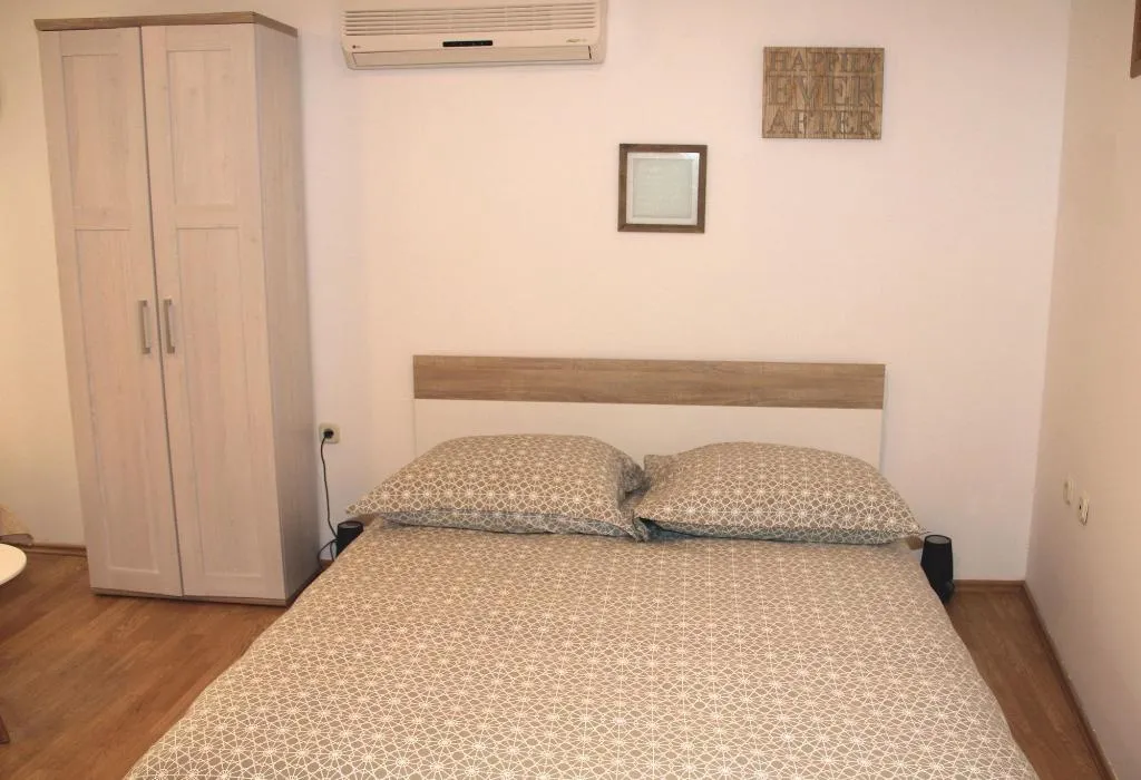 Room, Old Theatre Rooms And Apartments, Split