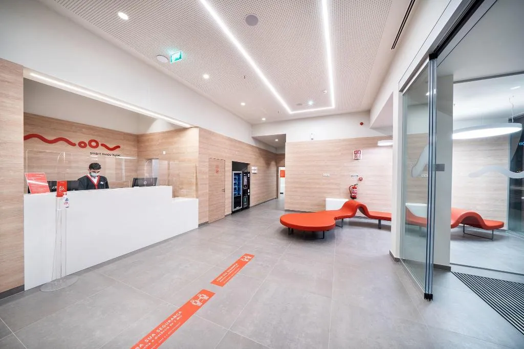 Lobby, Moov Hotel Oeiras, Lisbon
