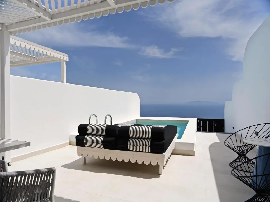 SUITE HONEYMOON Room, Cresanto Luxury Suites Santorini, Santorini