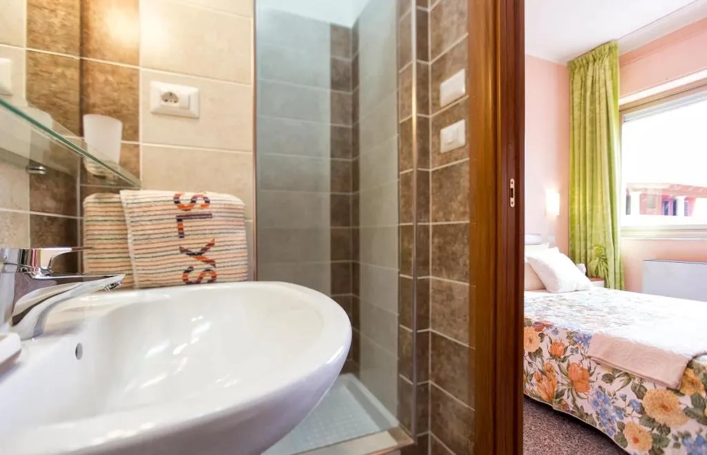 Room, Il Sole, Cagliari