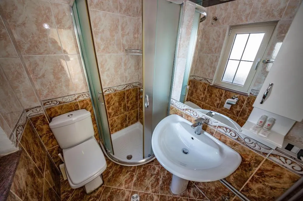 Room, Hotel Majestic, Durres