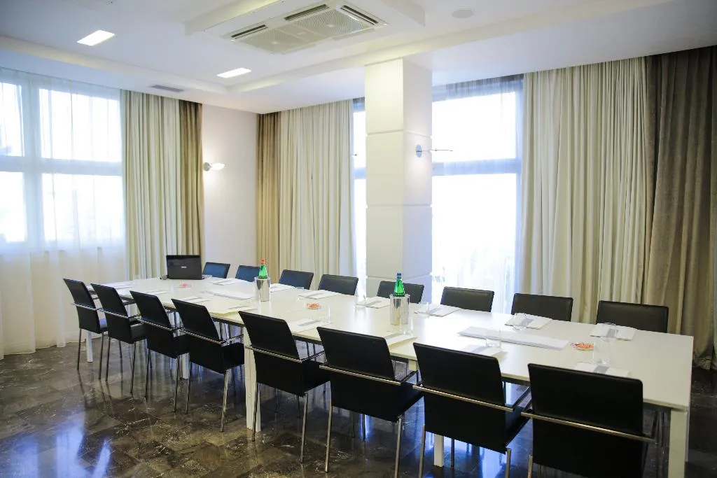 Conferences, Palace Hotel, Naples