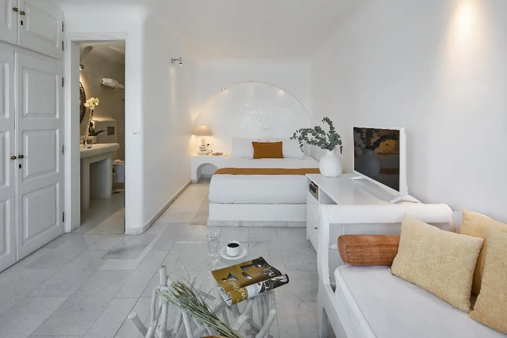 JUNIOR SUITE SUPERIOR Room, Iliovasilema Hotel & Suites, Santorini