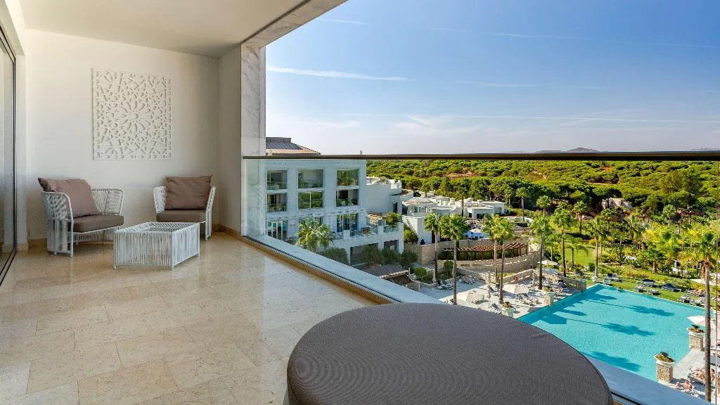 DOUBLE DELUXE POOL VIEW Room, Conrad Algarve, Algarve