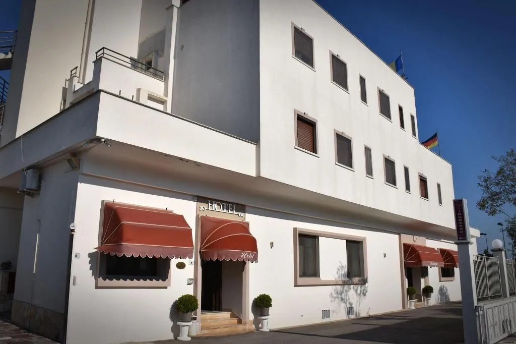General view, Hotel Joy, Naples