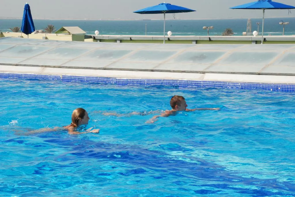 Pool, Al Bustan Hotel, Dubai