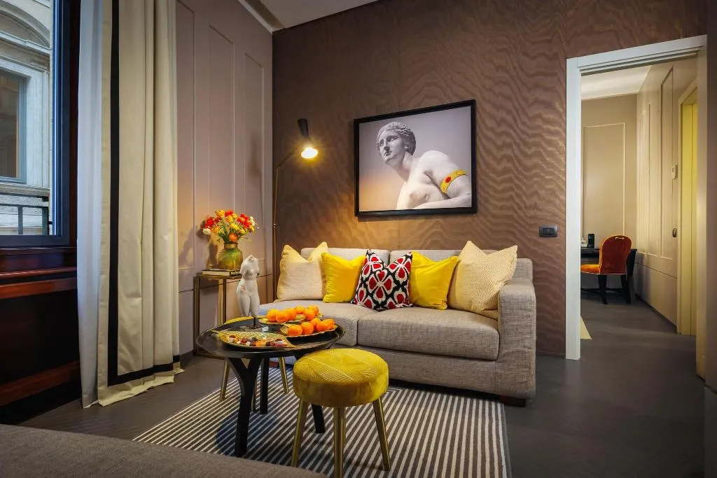 SUITE KING SIZE BED Room, Singer Palace Hotel, Rome