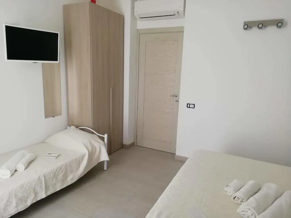 Room, Al Mare Da Francesca, Olbia