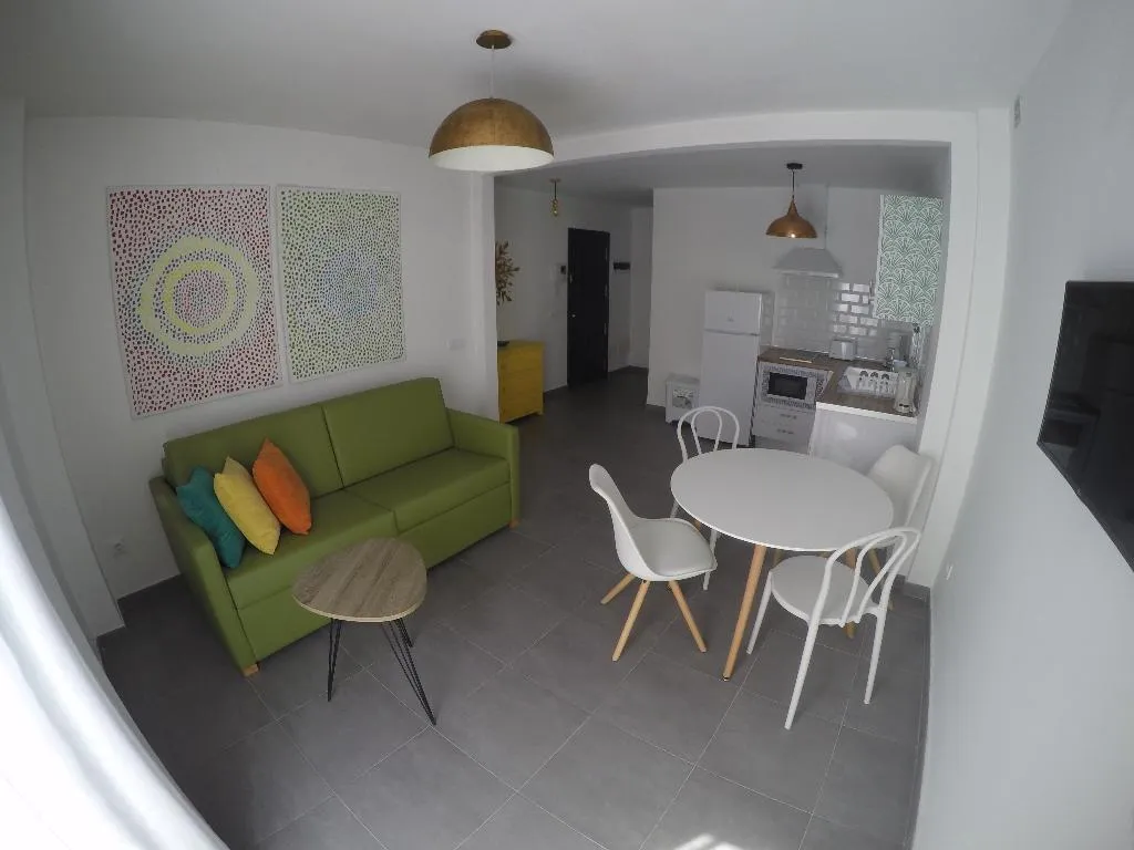 APARTMENT WITH TERRACE Room, The Blue Corner, Tenerife