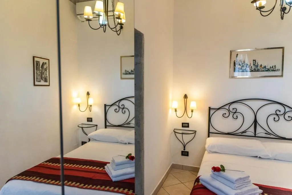Room, Dei Mori Firenze, Florence