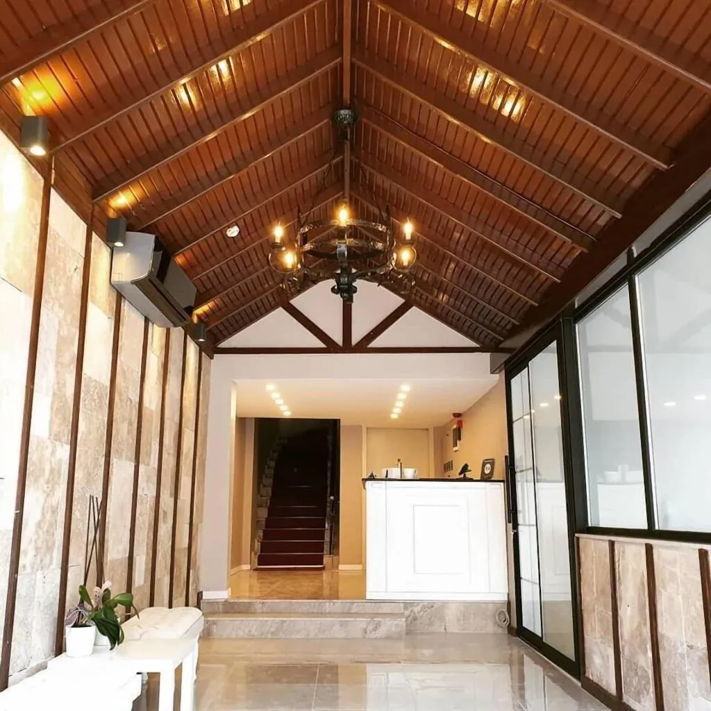 Lobby, Menendi Otel, Izmir