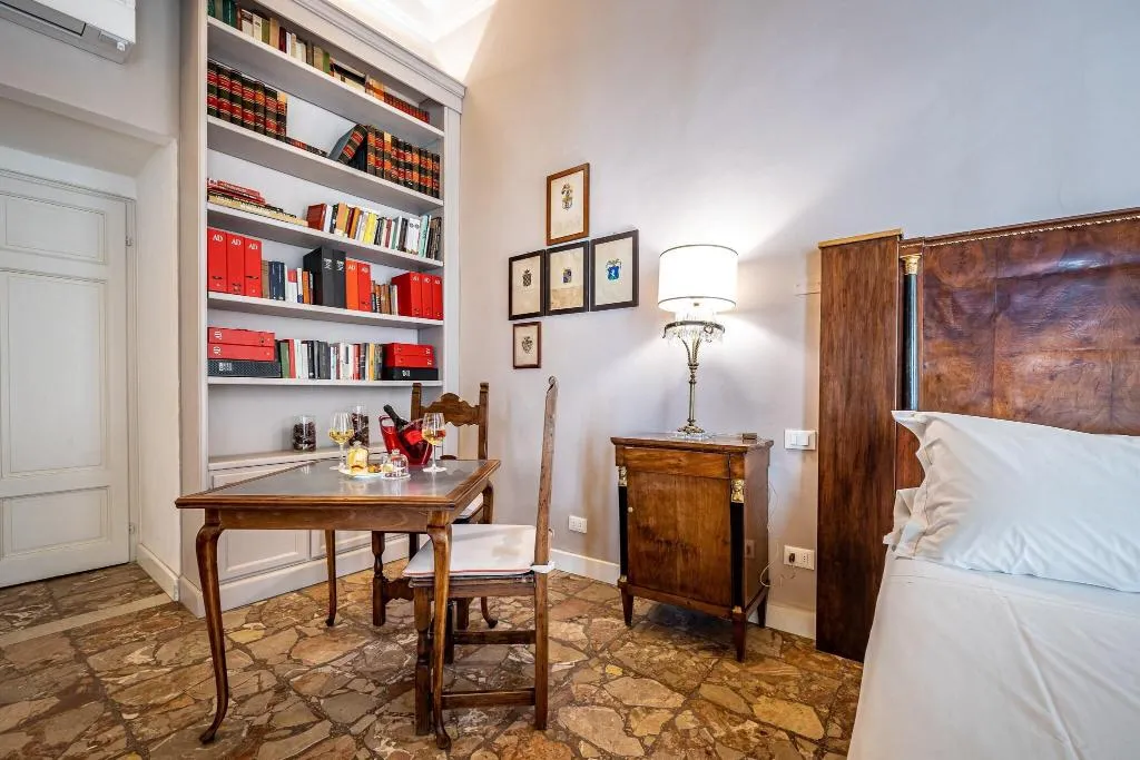 Room, Cerretani Palace Luxury B&B, Florence