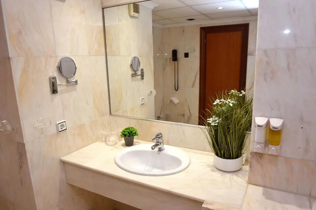 Room, Hotel Turia, Valencia