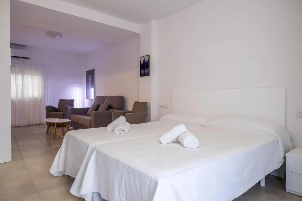 Room, S'Alamera Suites Hotel & Apartments, Ibiza