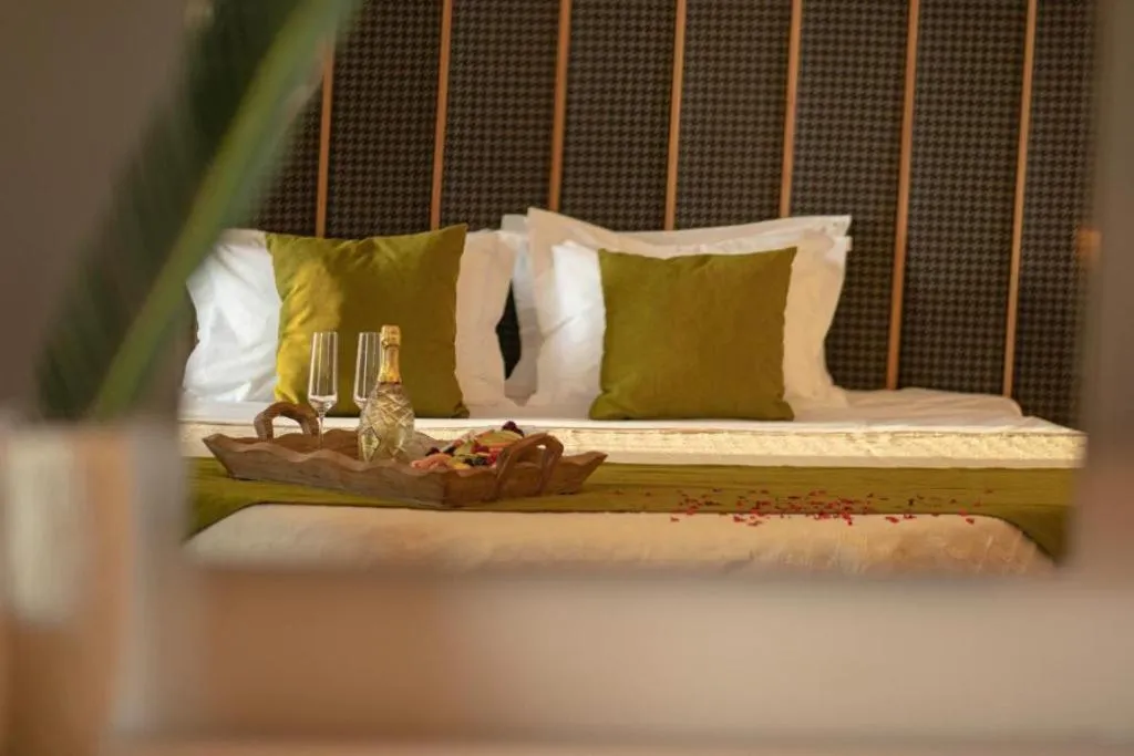 JUNIOR SUITE CITY VIEW Room, La Piscine Art Hotel, Skiathos