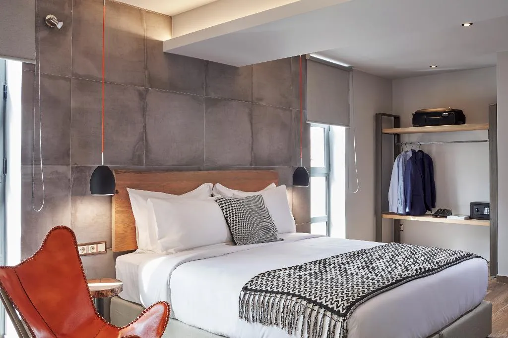 JUNIOR SUITE STANDARD Room, 18 Micon Street, Athens