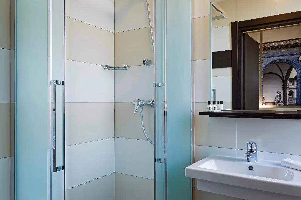 TRIPLE STANDARD Room, B&B Hotel Firenze Nuovo Palazzo Di Giustizia, Florence