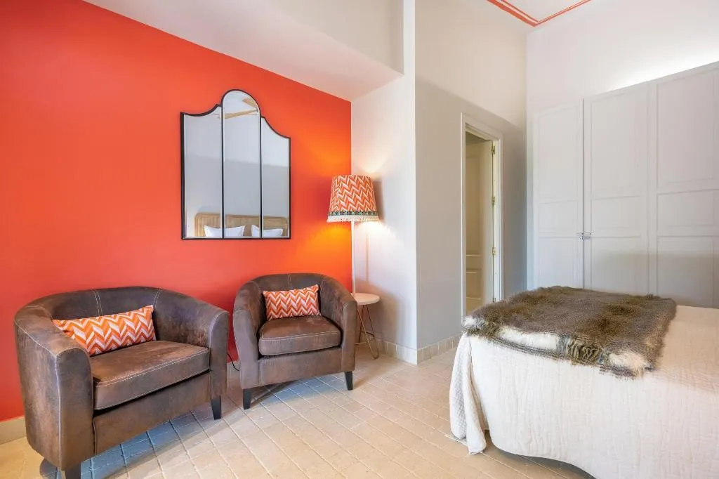 Room, Aal Cachucho, Madrid