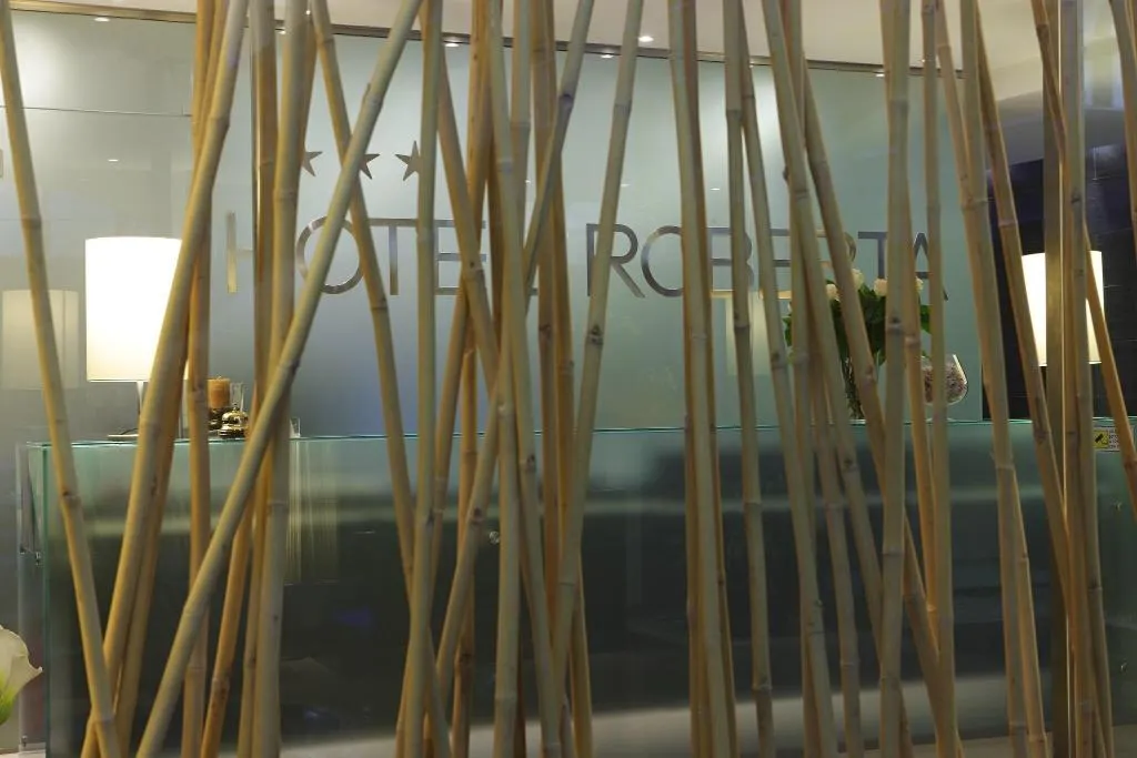 Lobby, Roberta, Venice