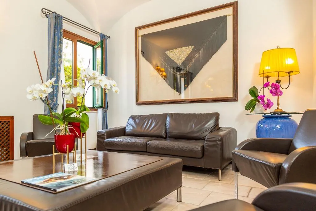Lobby, Arbatasar, Cagliari