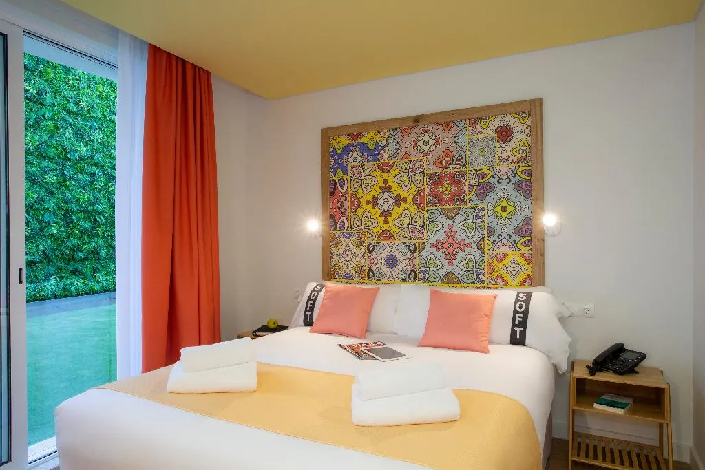 DOUBLE STANDARD Room, Casual Raizes Porto, Porto