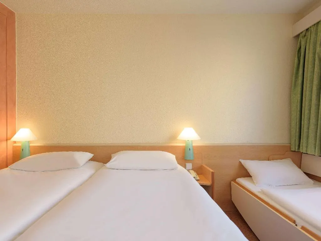 DOUBLE STANDARD Room, Ibis Alicante, Costa Blanca