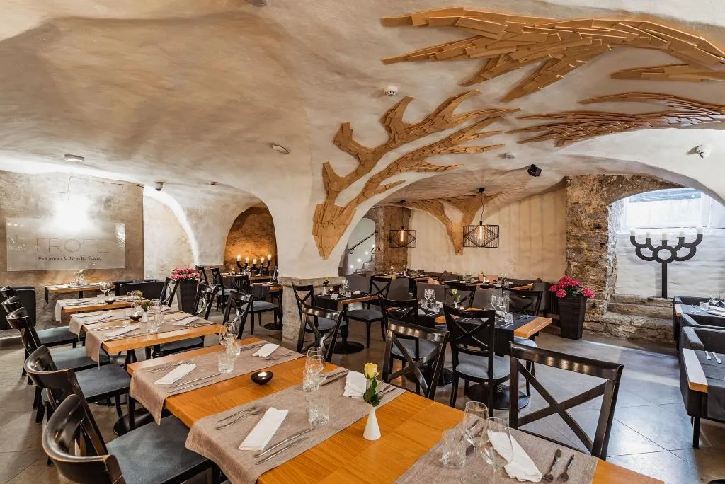 Restaurant, Meriton Old Town Garden, Tallinn