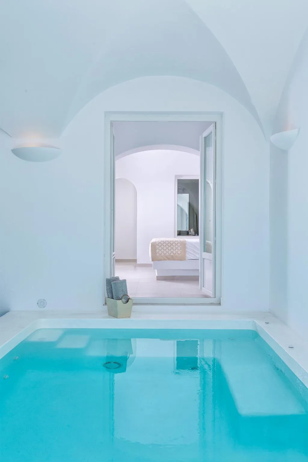 SUITE WITH JACUZZI Room, Amber Light Villas, Santorini
